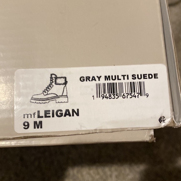 Marc Fisher faux fur hiker boots, never worn , dark grey. Still brand new - Picture 6 of 8